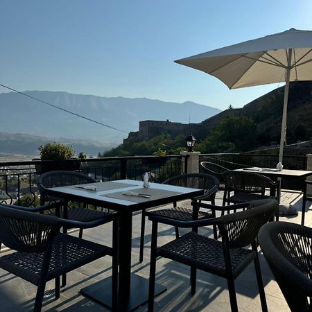 Hotel With Castle View Gjirokastra Kültér fotó