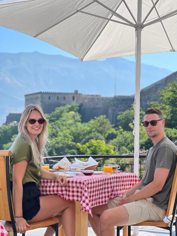 Hotel With Castle View Gjirokastra Kültér fotó